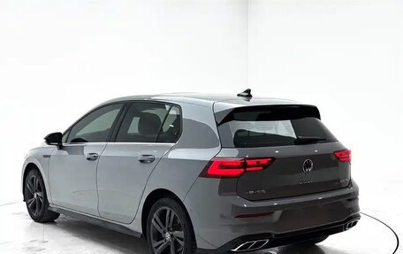 Volkswagen Golf VIII, 2022 год, 2 050 000 рублей, 4 фотография