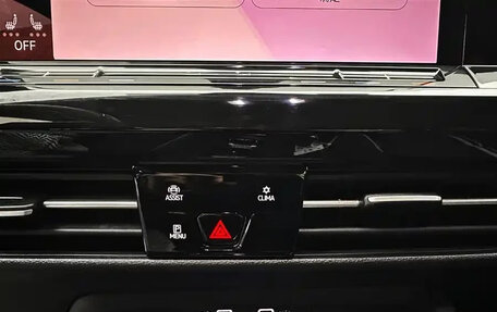 Volkswagen Golf VIII, 2022 год, 2 050 000 рублей, 12 фотография