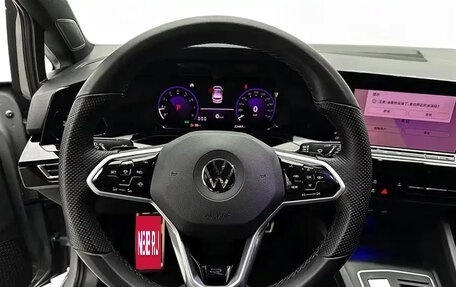 Volkswagen Golf VIII, 2022 год, 2 050 000 рублей, 11 фотография