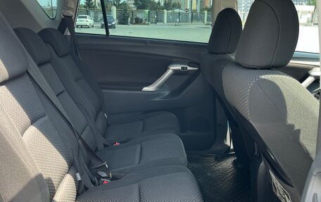Toyota Verso I, 2011 год, 1 050 000 рублей, 14 фотография