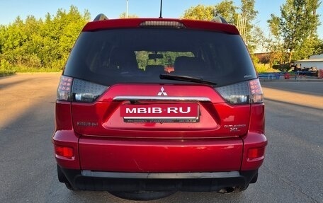 Mitsubishi Outlander III рестайлинг 3, 2012 год, 1 050 000 рублей, 4 фотография