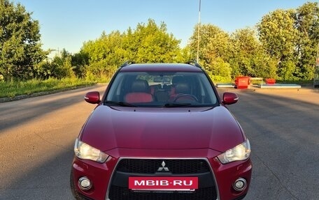 Mitsubishi Outlander III рестайлинг 3, 2012 год, 1 050 000 рублей, 8 фотография