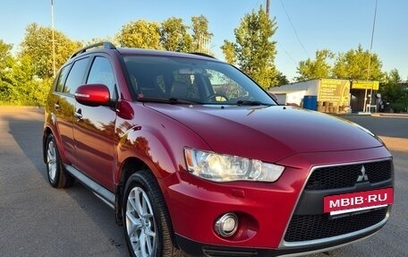Mitsubishi Outlander III рестайлинг 3, 2012 год, 1 050 000 рублей, 9 фотография
