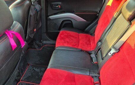 Mitsubishi Outlander III рестайлинг 3, 2012 год, 1 050 000 рублей, 13 фотография