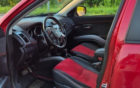 Mitsubishi Outlander III рестайлинг 3, 2012 год, 1 050 000 рублей, 12 фотография