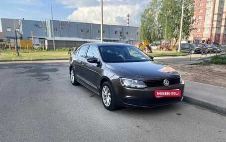 Volkswagen Jetta VI, 2012 год, 900 000 рублей, 1 фотография