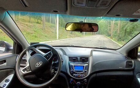 Hyundai Solaris II рестайлинг, 2011 год, 490 000 рублей, 7 фотография