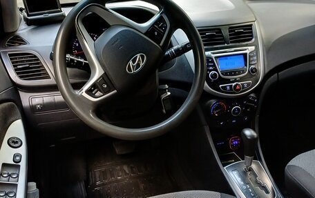 Hyundai Solaris II рестайлинг, 2011 год, 490 000 рублей, 8 фотография