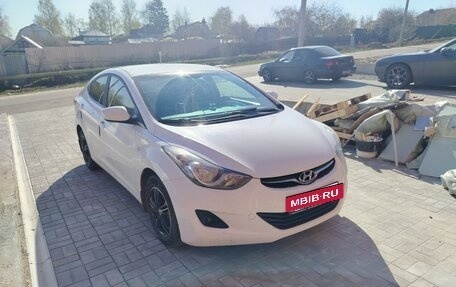 Hyundai Elantra V, 2013 год, 850 000 рублей, 11 фотография