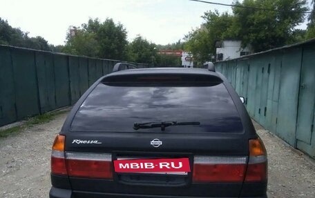 Nissan Rnessa, 1999 год, 590 000 рублей, 2 фотография