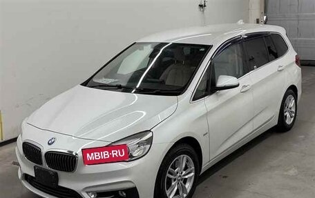 BMW 2 серия Grand Tourer F46 рестайлинг, 2017 год, 930 000 рублей, 2 фотография