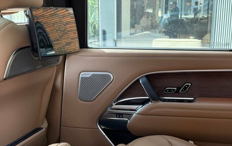 Land Rover Range Rover IV рестайлинг, 2023 год, 22 000 000 рублей, 28 фотография