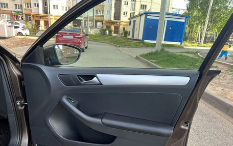 Volkswagen Jetta VI, 2012 год, 900 000 рублей, 10 фотография