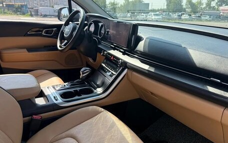 KIA Carnival, 2022 год, 3 810 000 рублей, 14 фотография