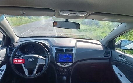 Hyundai Solaris II рестайлинг, 2014 год, 1 050 000 рублей, 12 фотография