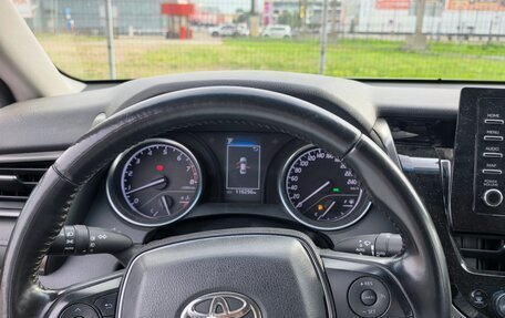 Toyota Camry, 2021 год, 2 385 000 рублей, 7 фотография