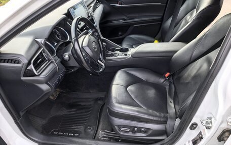 Toyota Camry, 2021 год, 2 385 000 рублей, 13 фотография