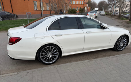 Mercedes-Benz E-Класс, 2017 год, 3 000 000 рублей, 5 фотография