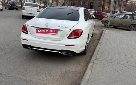 Mercedes-Benz E-Класс, 2017 год, 3 000 000 рублей, 2 фотография
