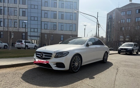 Mercedes-Benz E-Класс, 2017 год, 3 000 000 рублей, 4 фотография