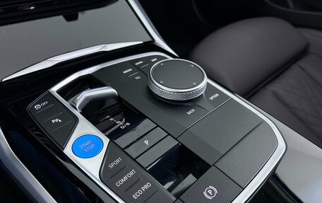 BMW i3 I01 рестайлинг, 2022 год, 5 949 000 рублей, 20 фотография