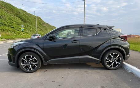 Toyota C-HR I рестайлинг, 2017 год, 1 900 000 рублей, 4 фотография