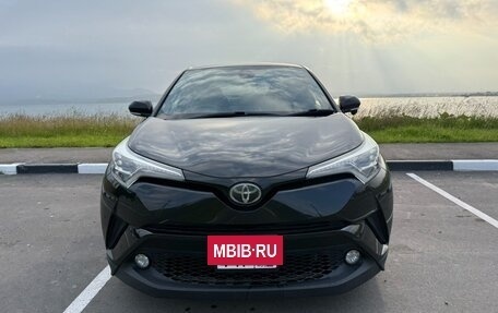 Toyota C-HR I рестайлинг, 2017 год, 1 900 000 рублей, 3 фотография