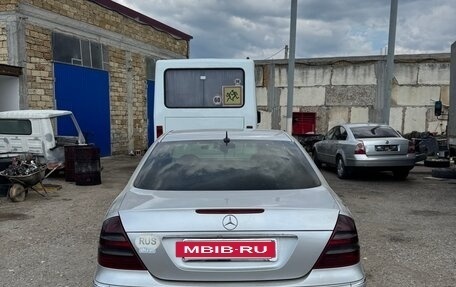 Mercedes-Benz E-Класс, 2002 год, 800 000 рублей, 5 фотография