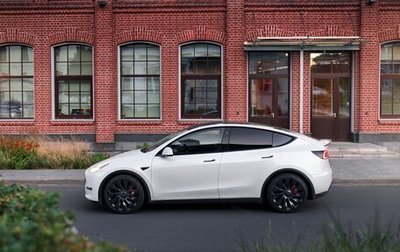 Tesla Model Y I, 2022 год, 5 500 000 рублей, 1 фотография