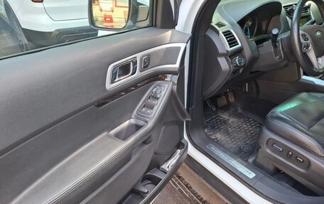 Ford Explorer VI, 2015 год, 2 200 000 рублей, 1 фотография