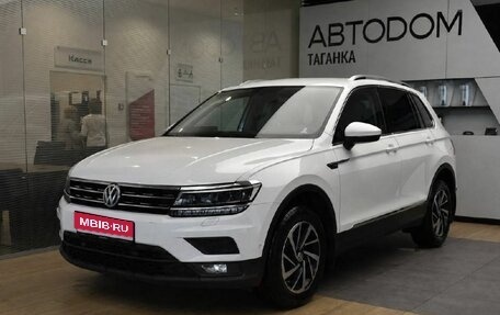 Volkswagen Tiguan II, 2018 год, 2 649 000 рублей, 1 фотография