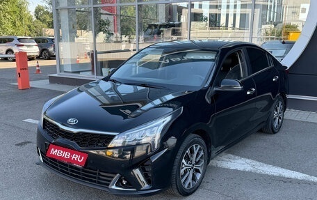 KIA Rio IV, 2021 год, 1 780 000 рублей, 1 фотография