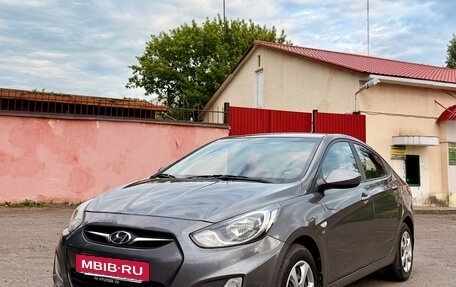Hyundai Solaris II рестайлинг, 2013 год, 710 000 рублей, 22 фотография