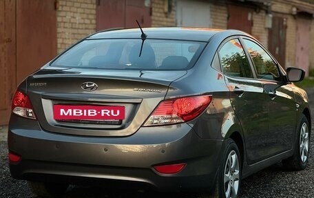 Hyundai Solaris II рестайлинг, 2013 год, 710 000 рублей, 23 фотография