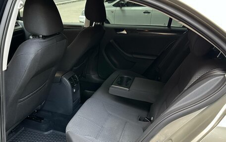 Volkswagen Jetta VI, 2012 год, 950 000 рублей, 12 фотография