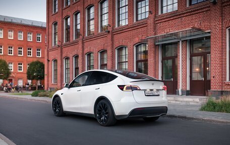 Tesla Model Y I, 2022 год, 5 500 000 рублей, 3 фотография