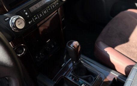 Toyota Land Cruiser Prado 150 рестайлинг 2, 2012 год, 2 295 000 рублей, 11 фотография