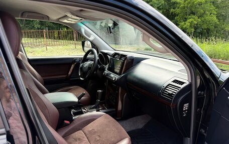 Toyota Land Cruiser Prado 150 рестайлинг 2, 2012 год, 2 295 000 рублей, 9 фотография