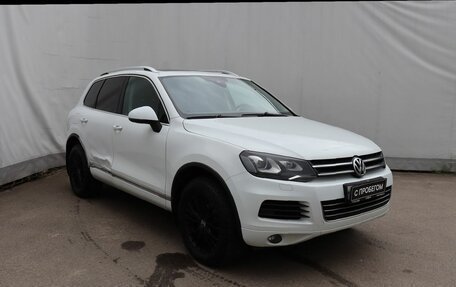 Volkswagen Touareg III, 2013 год, 2 249 000 рублей, 3 фотография