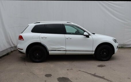 Volkswagen Touareg III, 2013 год, 2 249 000 рублей, 7 фотография