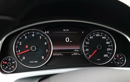 Volkswagen Touareg III, 2013 год, 2 249 000 рублей, 17 фотография