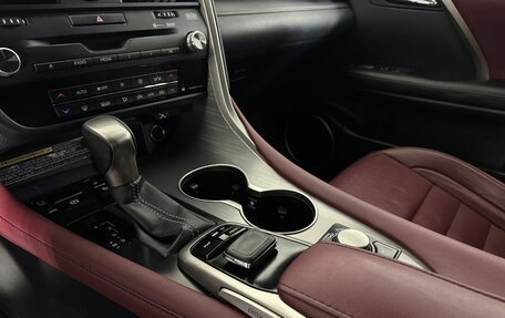 Lexus RX IV рестайлинг, 2016 год, 2 960 000 рублей, 13 фотография