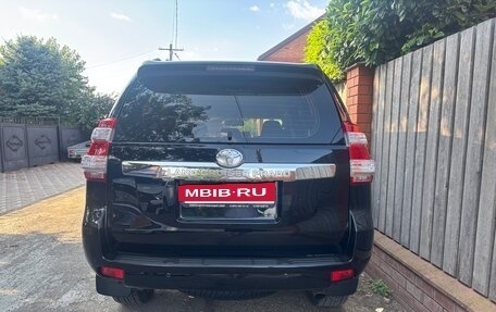 Toyota Land Cruiser Prado 150 рестайлинг 2, 2014 год, 3 500 000 рублей, 4 фотография