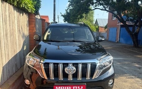 Toyota Land Cruiser Prado 150 рестайлинг 2, 2014 год, 3 500 000 рублей, 2 фотография