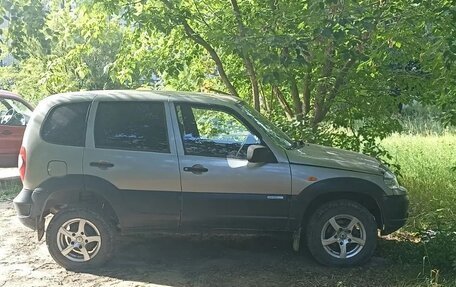 Chevrolet Niva I рестайлинг, 2009 год, 315 000 рублей, 2 фотография