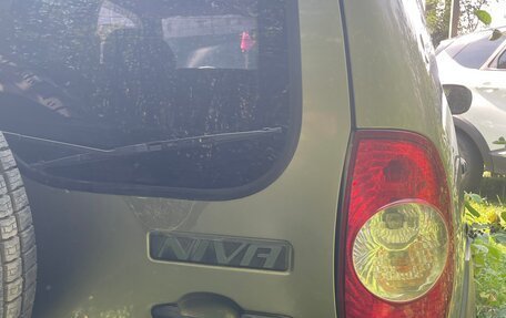 Chevrolet Niva I рестайлинг, 2009 год, 315 000 рублей, 9 фотография