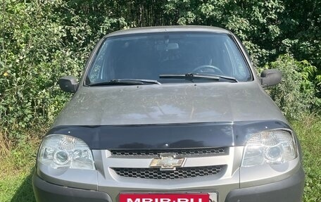Chevrolet Niva I рестайлинг, 2009 год, 315 000 рублей, 5 фотография