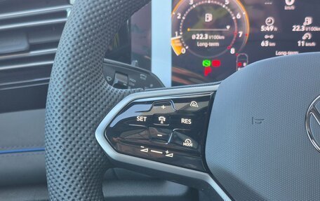 Volkswagen Tiguan, 2026 год, 4 750 000 рублей, 28 фотография