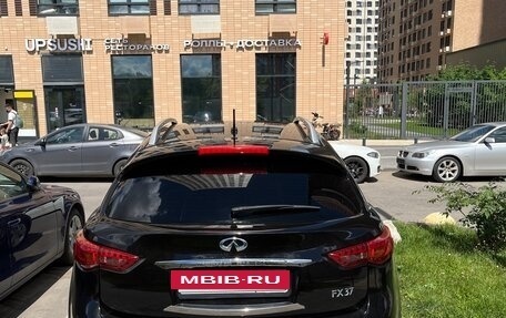 Infiniti FX II, 2012 год, 2 030 000 рублей, 4 фотография