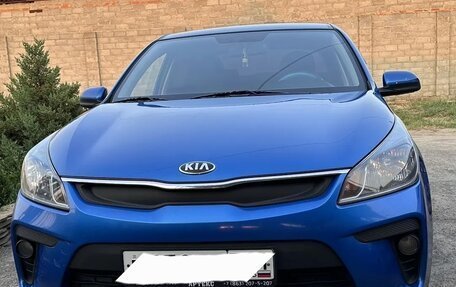 KIA Rio IV, 2017 год, 1 250 000 рублей, 2 фотография